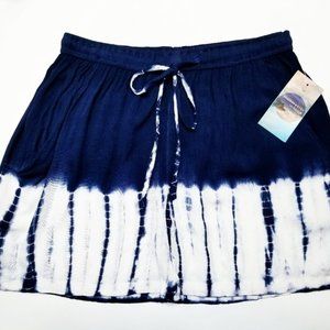 NWT Beaches & Boho Tie Dye Shorts Size 3X with Beaded Draw String Waist
